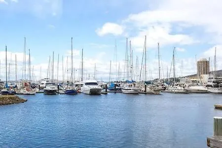 Cosy Renovated 2 Bed Villa In Superb Location Hobart 0*,