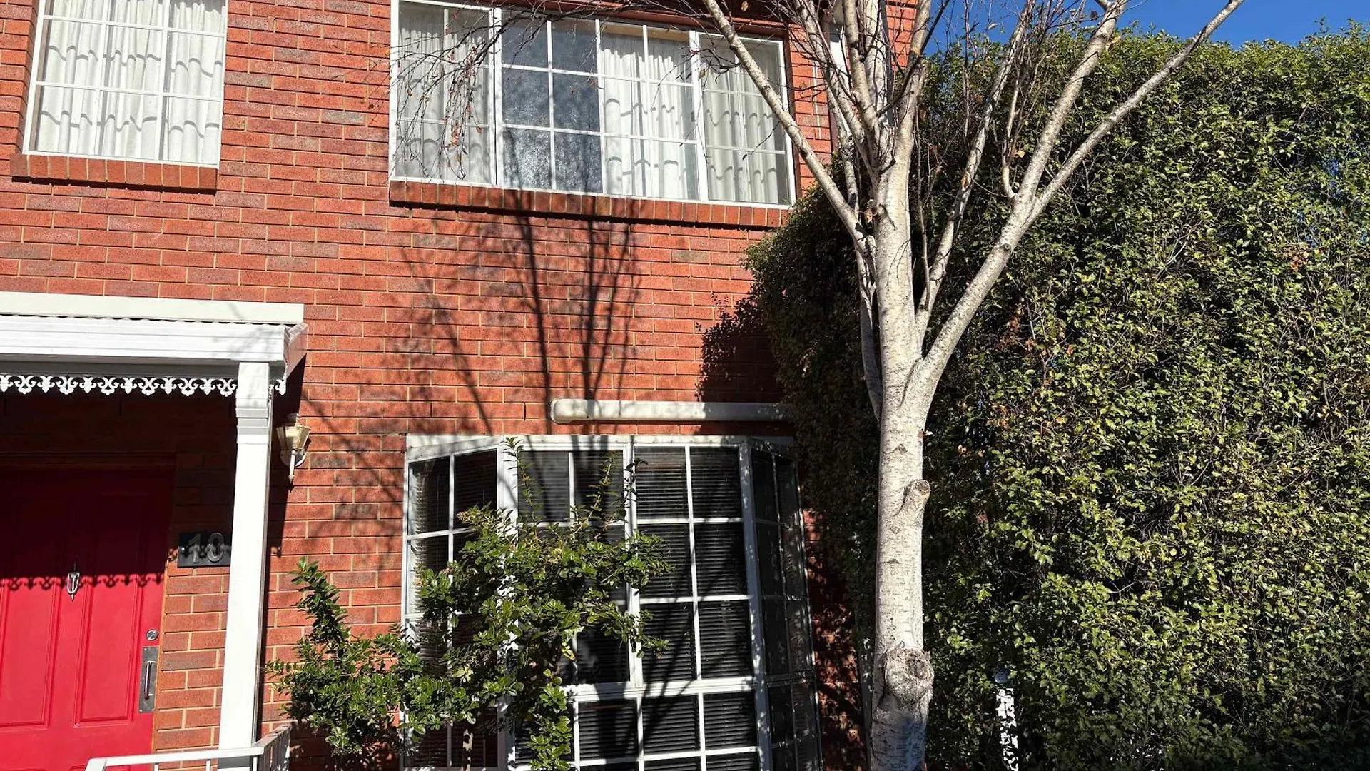 Cosy Renovated 2 Bed Villa In Superb Location Hobart